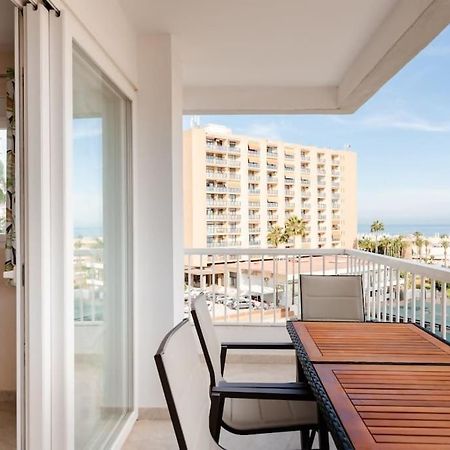 Amplio Con Vistas Al Mar Y Piscina En Benalmadena Lägenhet Exteriör bild